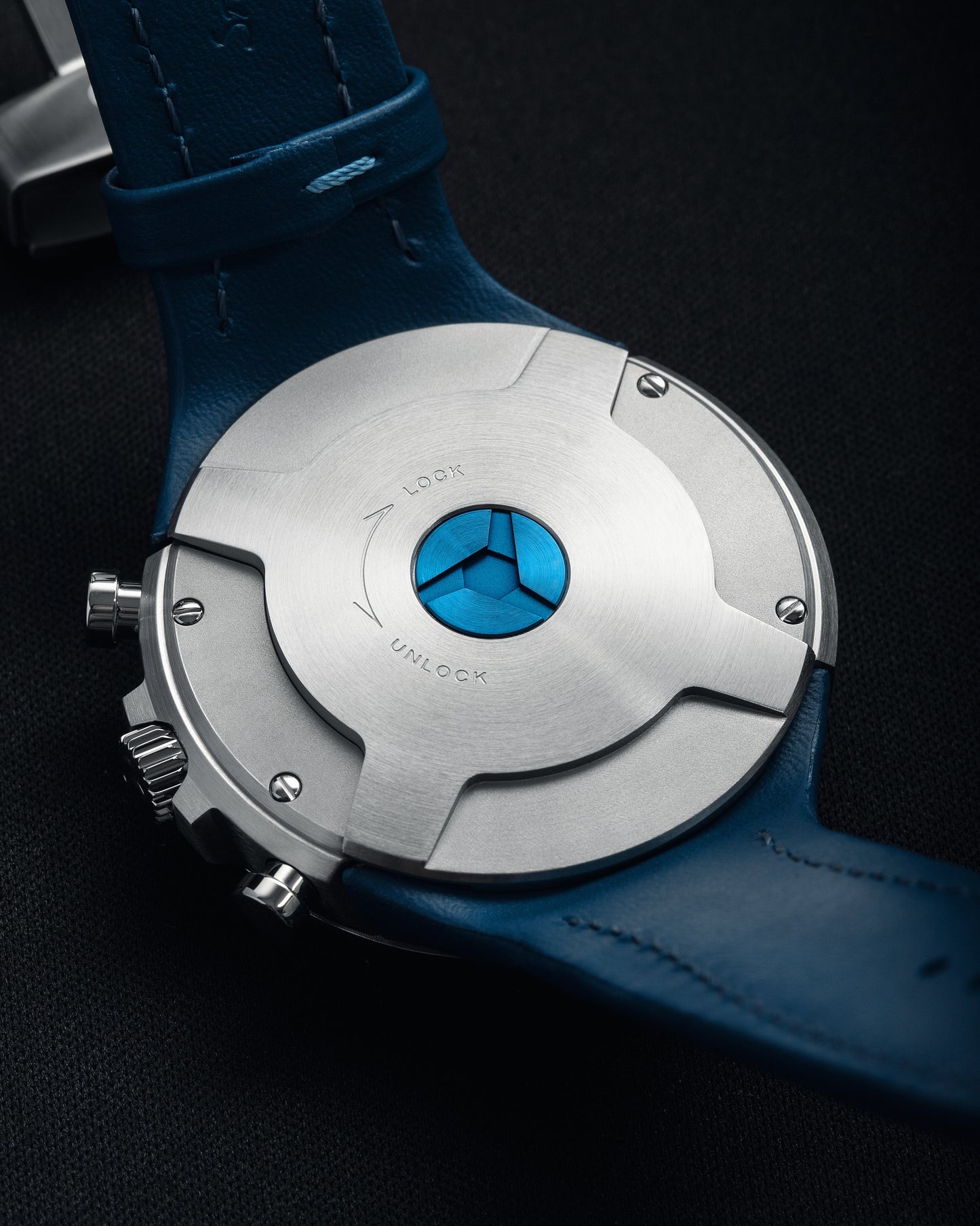 MOT1ON Chronograph Bullitt Titanium